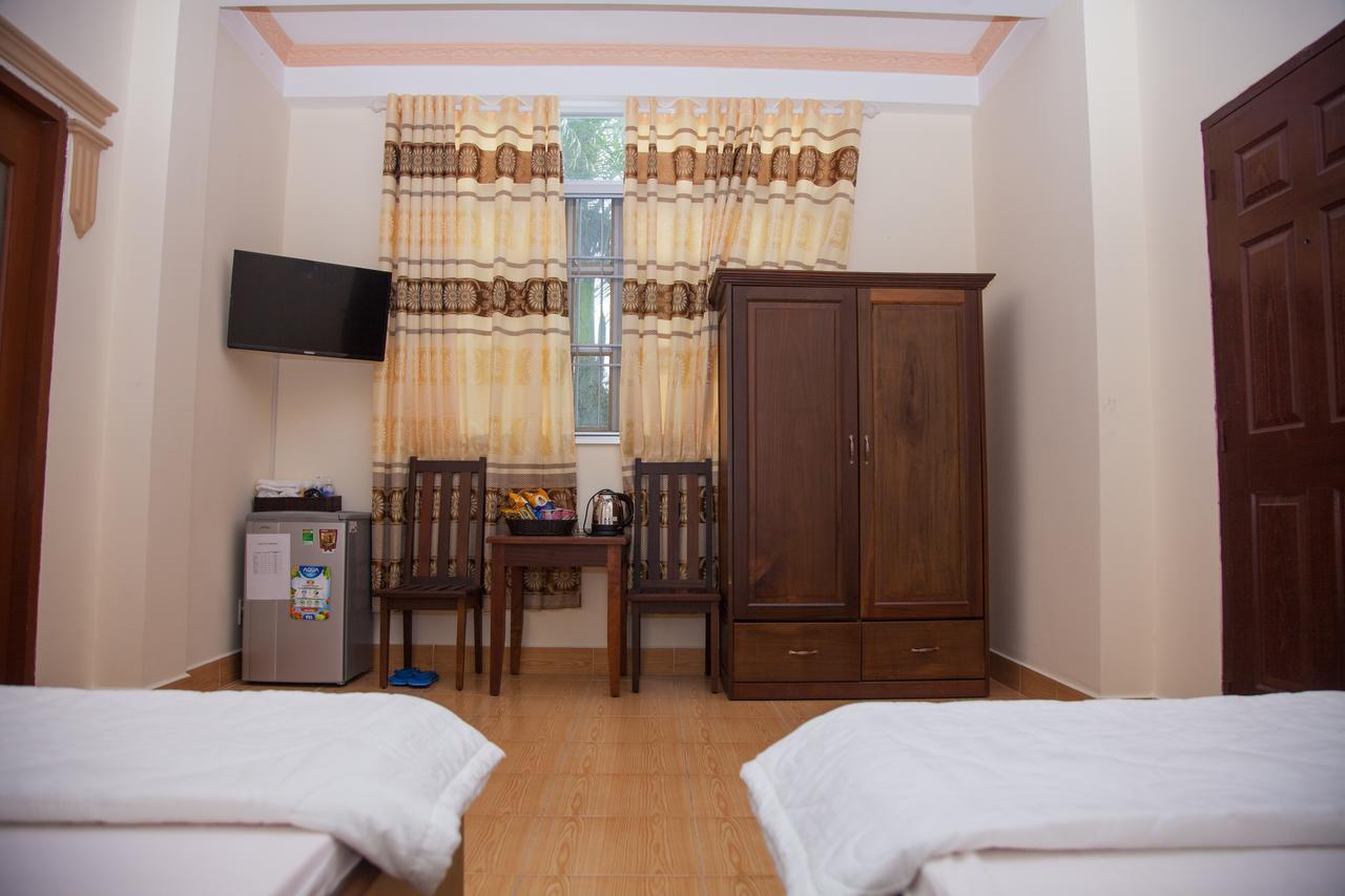 Dream Palace Hotel Ho Chi Minh City Exterior photo